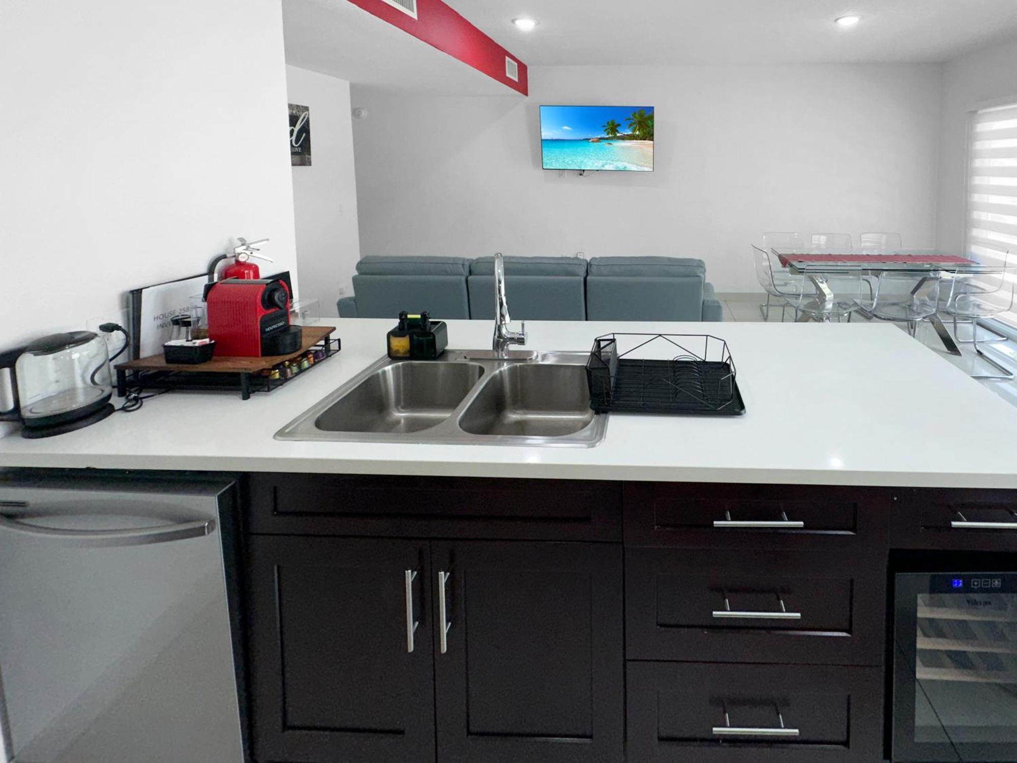 Vacay Spot Experience Luna Sky! 65" Tv Bar, Bbq, Shower Massage Jets, Music, Go To Fl Keys Homestead Exterior photo