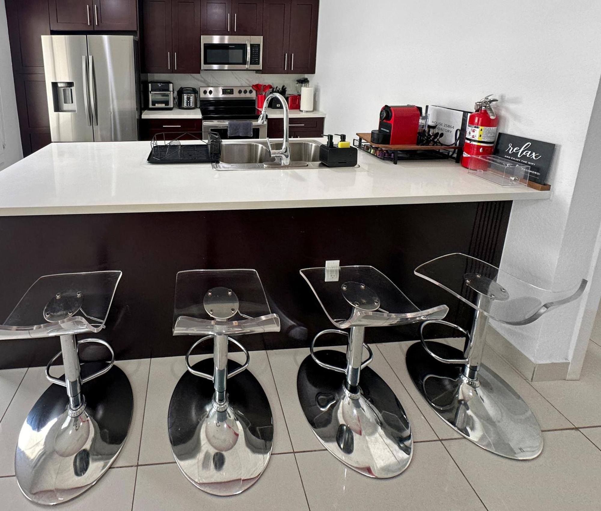 Vacay Spot Experience Luna Sky! 65" Tv Bar, Bbq, Shower Massage Jets, Music, Go To Fl Keys Homestead Exterior photo